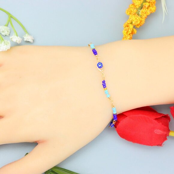 "Elegant & Trendy Bracelet, A Perfect Gift for Women, Thoughtful, EVCH1899 - Picture 1 of 10